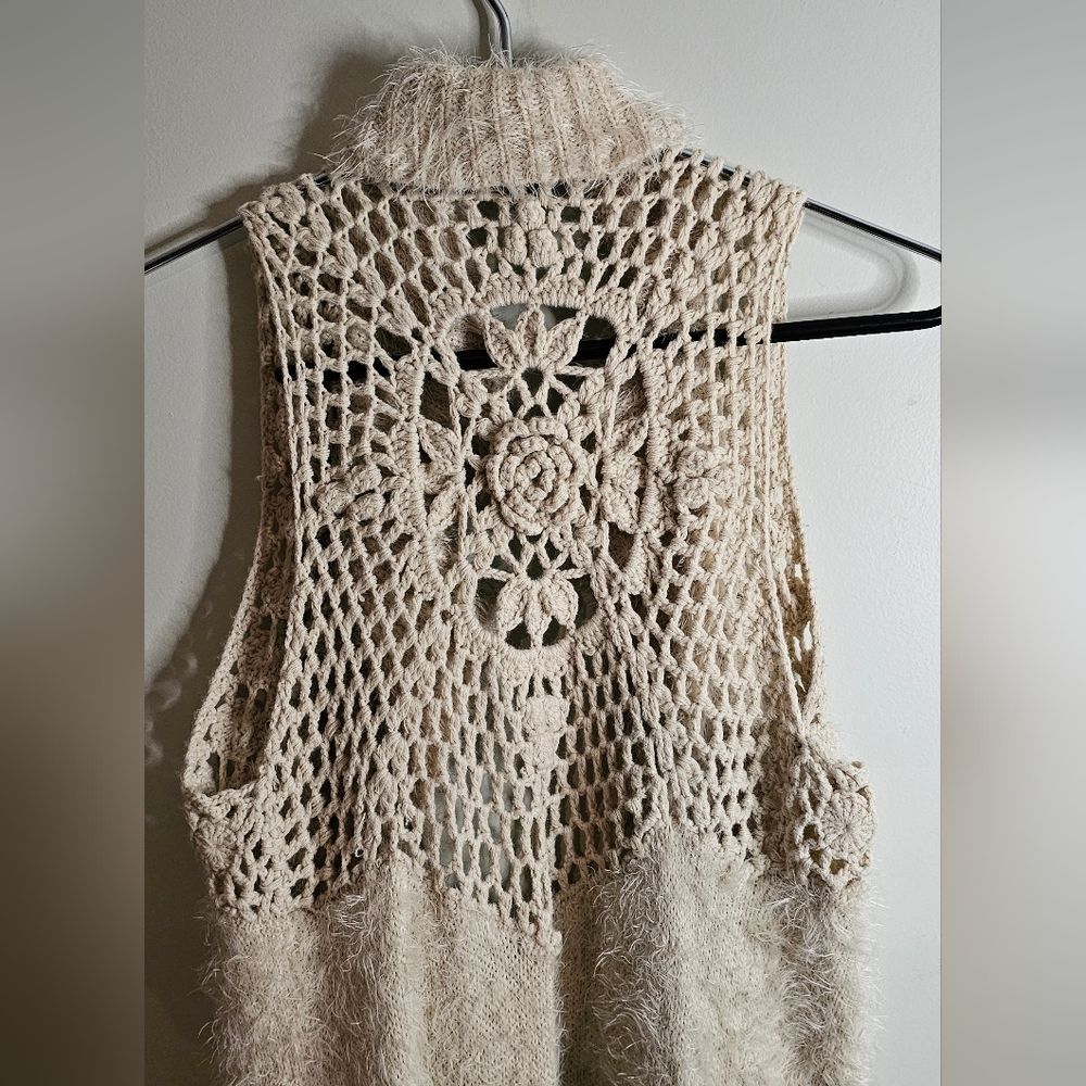 Women's Cream Sleeveless Sweater Vest Size Large - Picture 4 of 5